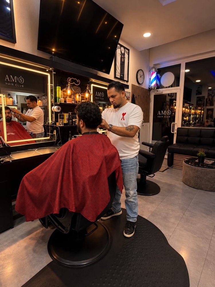 Haarschnitt im AMOS Hair Club