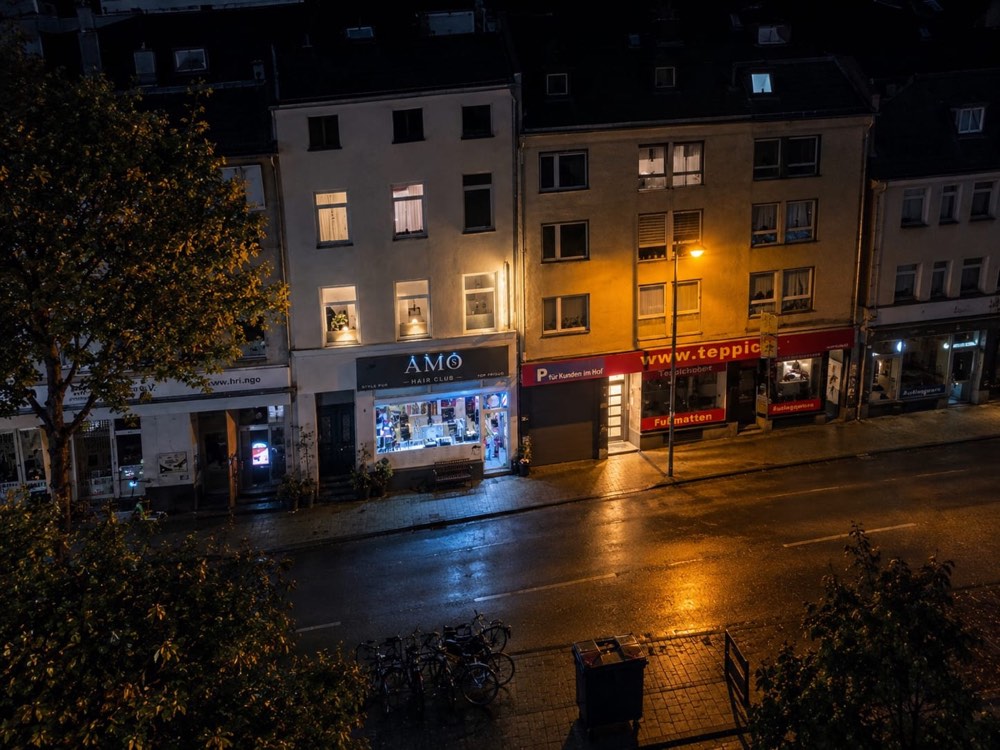 AMOS Hair Club Ladenfront in der Berliner Straße